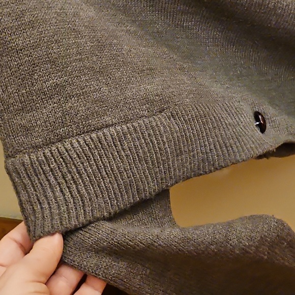 RD Style Poncho Sweater Oversized Sweater - Picture 5 of 11